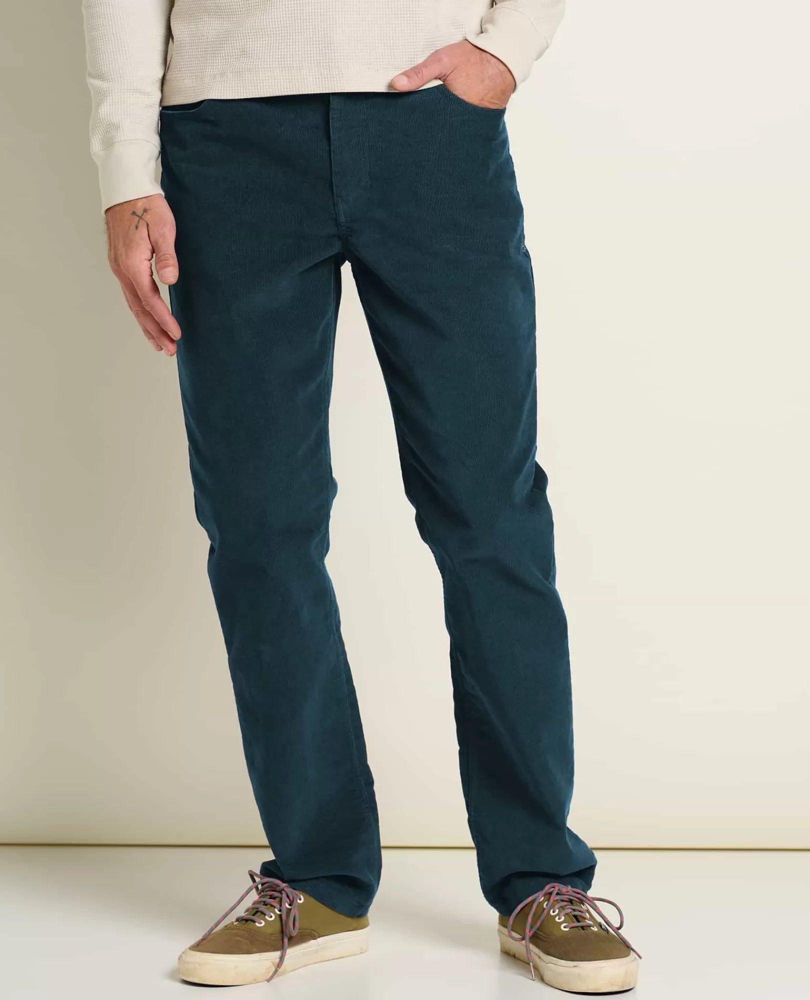 Jet Cord Lean Pants in Midnight