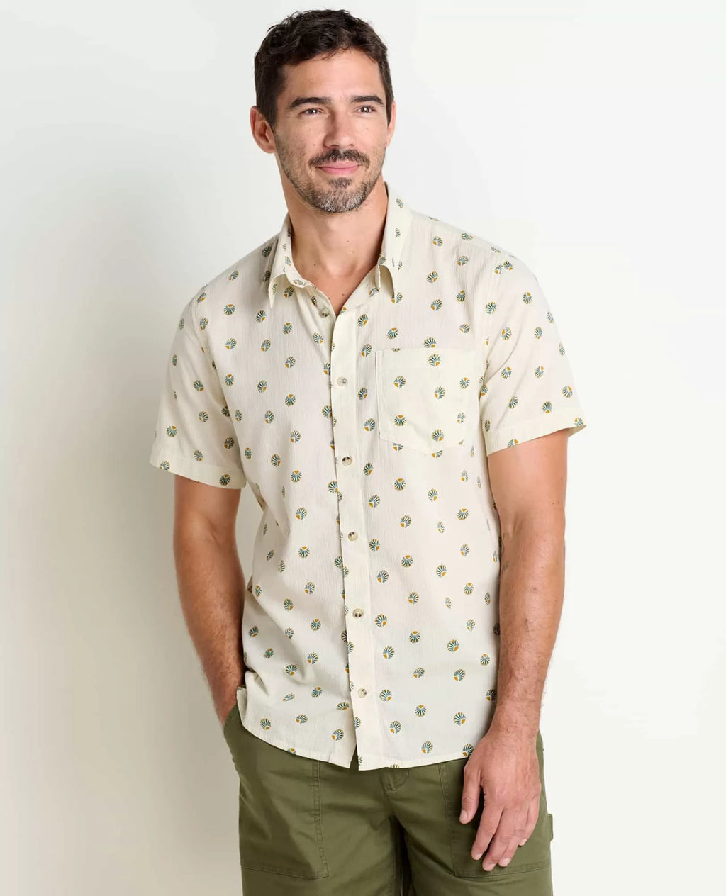 Men’s Fletcher Lightweight Travel Short Sleeve Shirt in Acorn Scenic Print