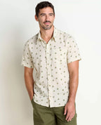 Men’s Fletcher Lightweight Travel Short Sleeve Shirt in Acorn Scenic Print