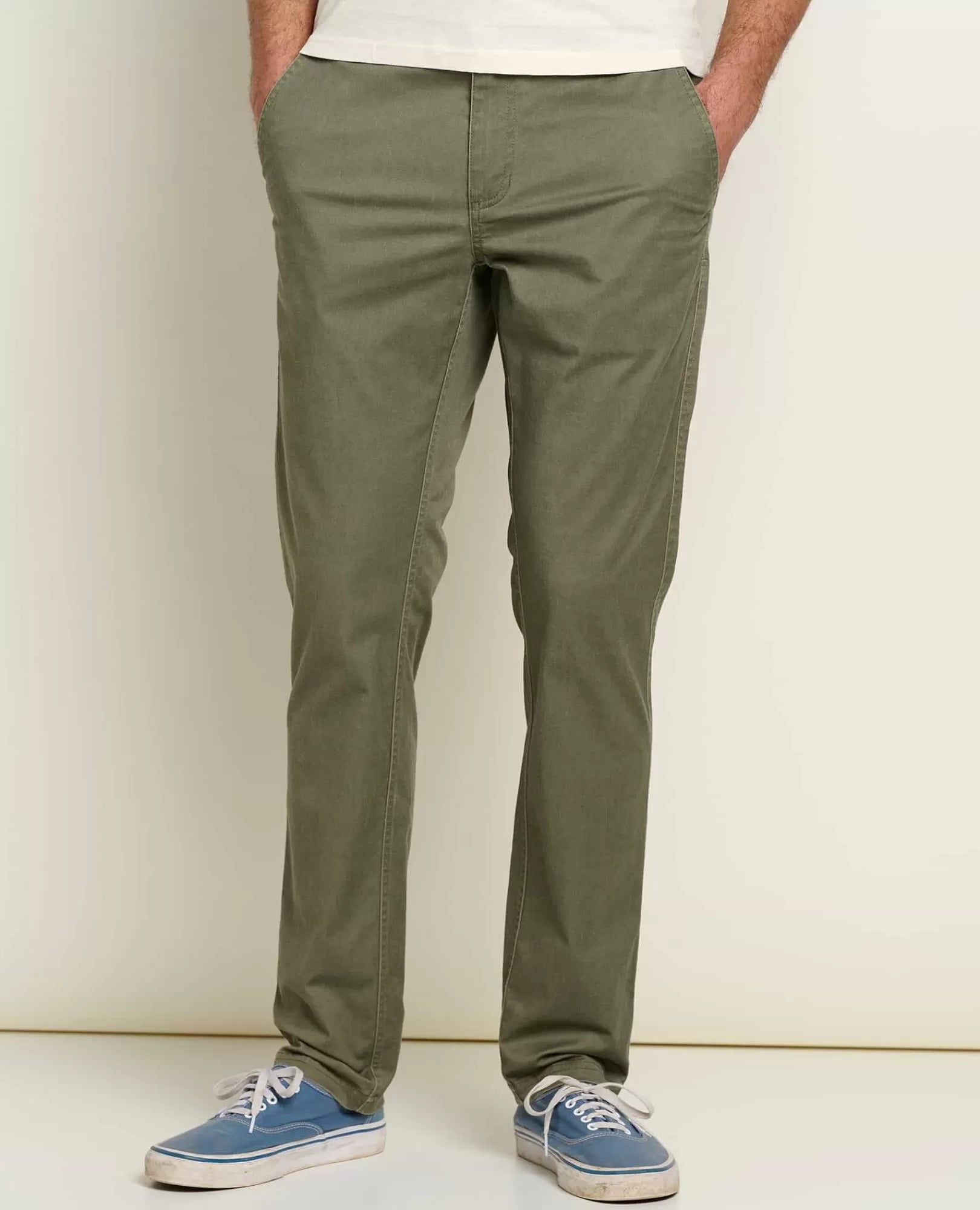 Mission Ridge Lean Pants in Beetle Vintage Wash
