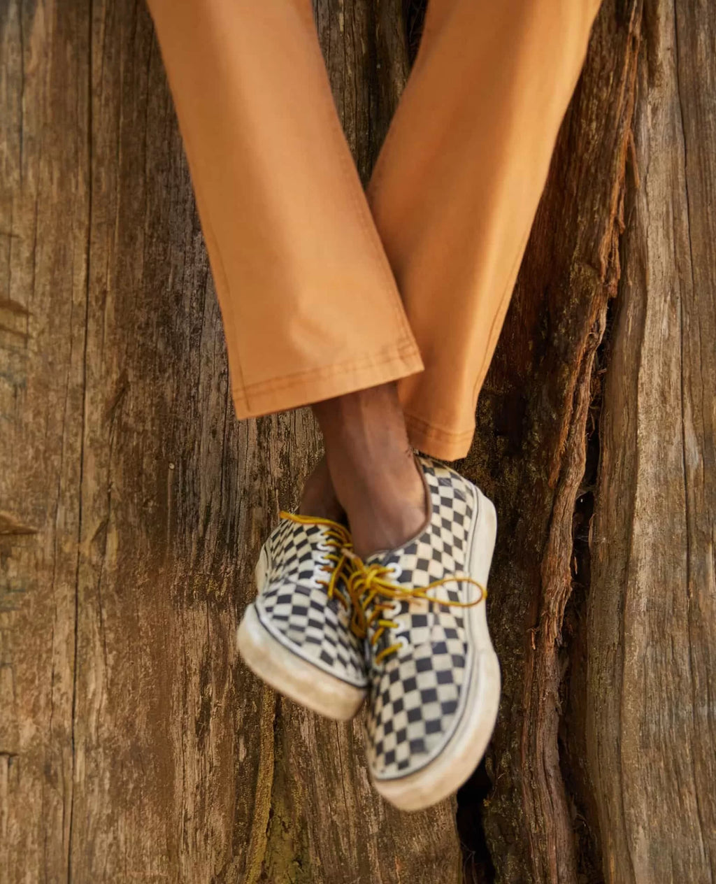 Mission Ridge Lean Pants in Beetle Vintage Wash