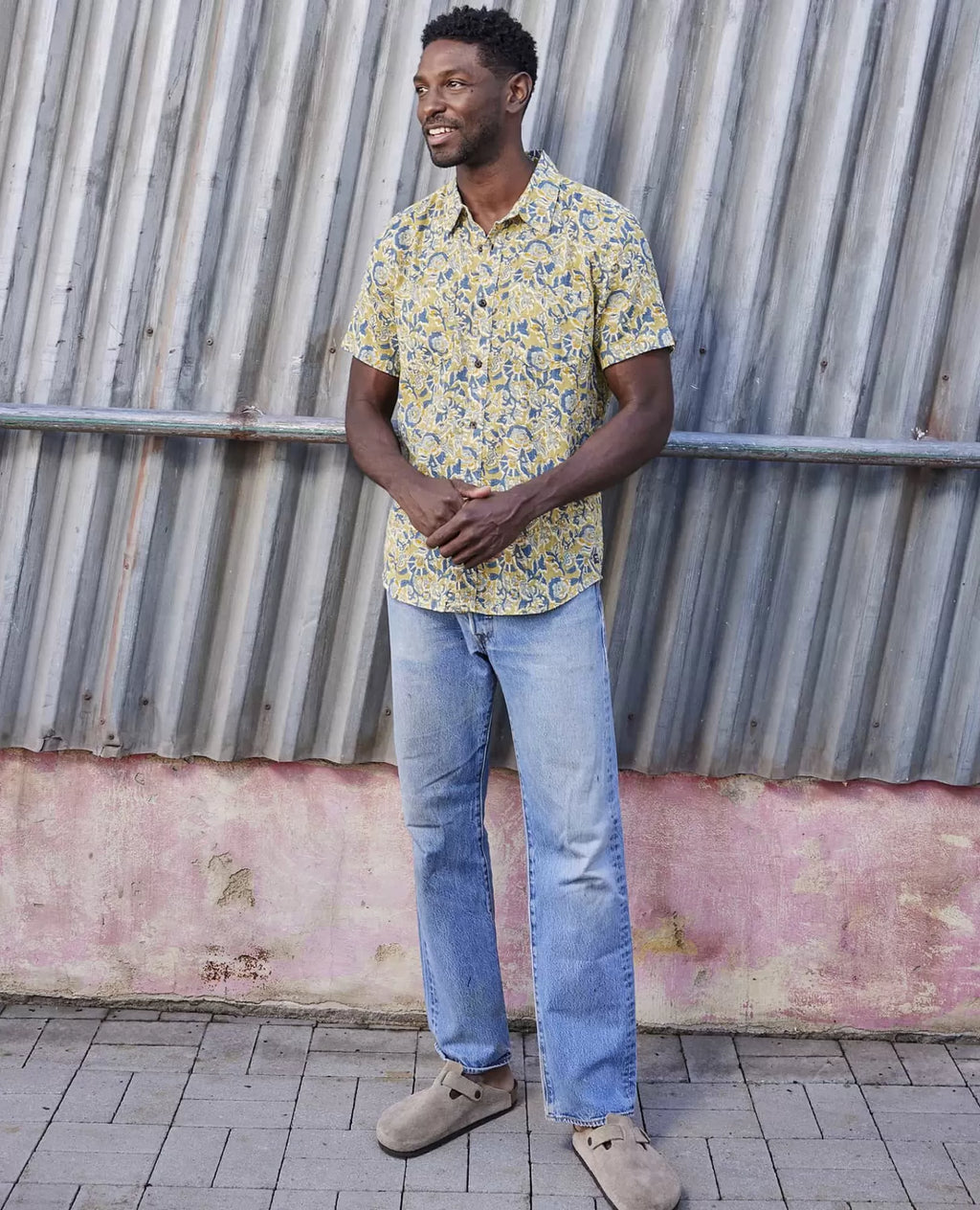 Salton Organic Cotton Slub Short Sleeve Shirt in Mantis Kalamkari Print