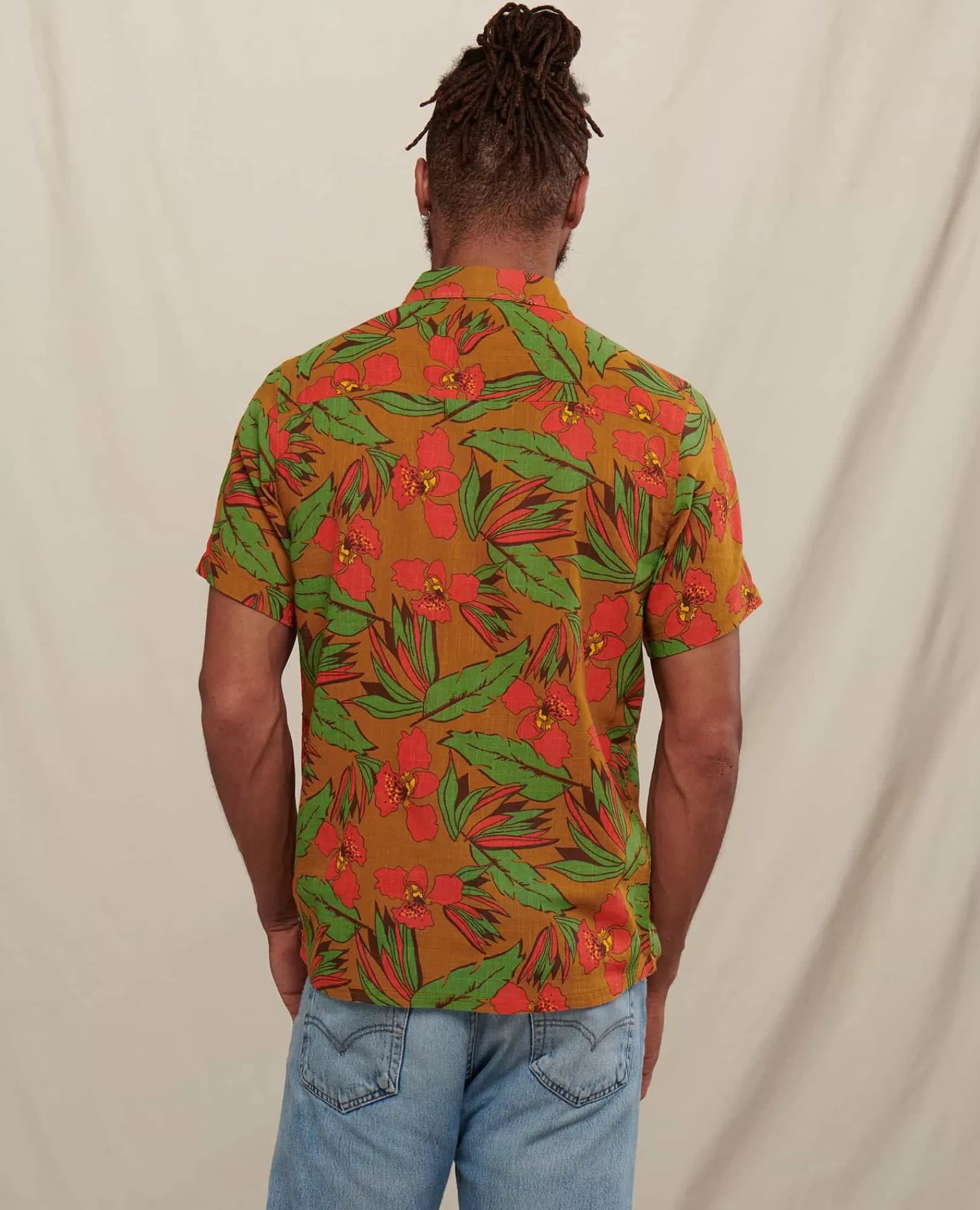 Salton Organic Cotton Slub Short Sleeve Shirt in Mantis Kalamkari Print